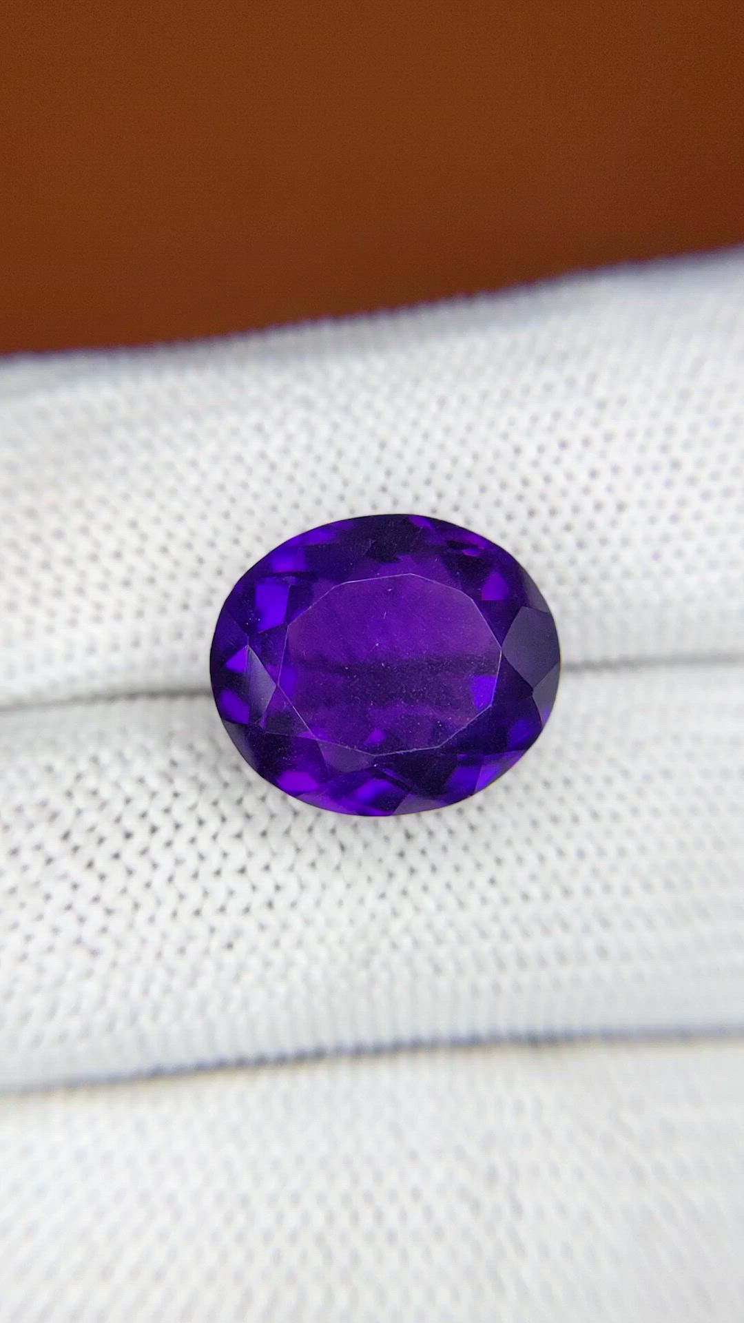 9.82 Ct. Purple Amethyst from Ceylon (Sri Lanka) Size Video