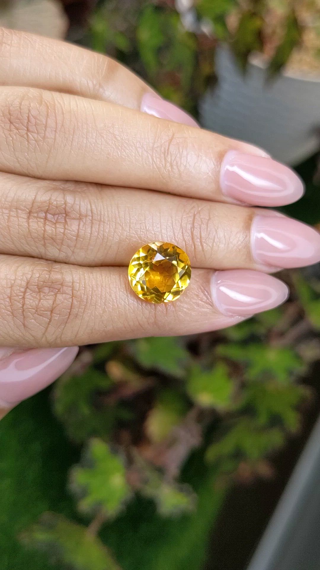 5.37 Ct. Yellow Citrine from Brazil Size Video