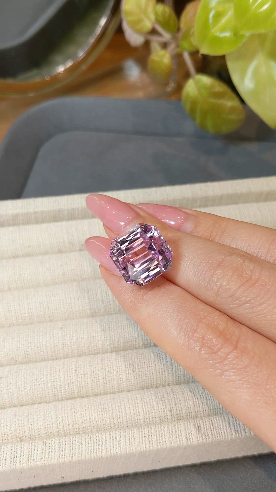 28.45 Ct. Purplish Pink Kunzite from Afghanistan Size Video