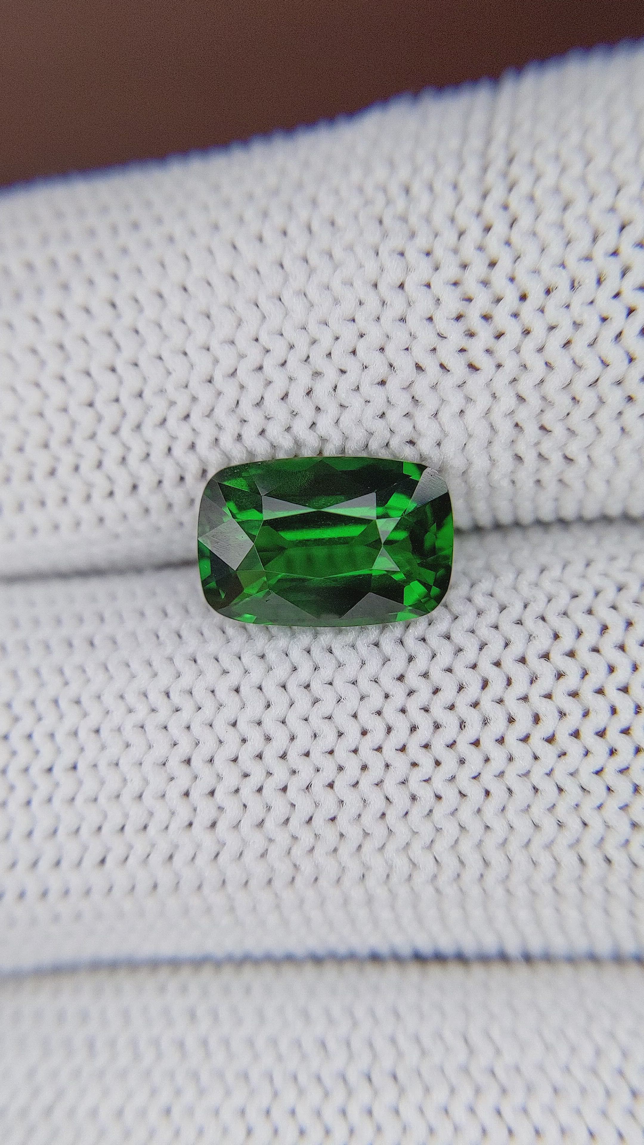 3.01 Ct. Tsavorite Garnet from Kenya Size Video