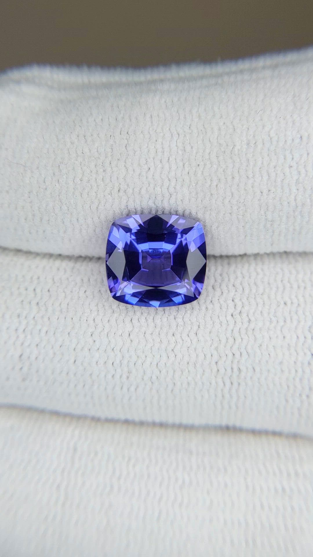 3.07 Ct. Violetish Blue Tanzanite from Tanzania Size Video