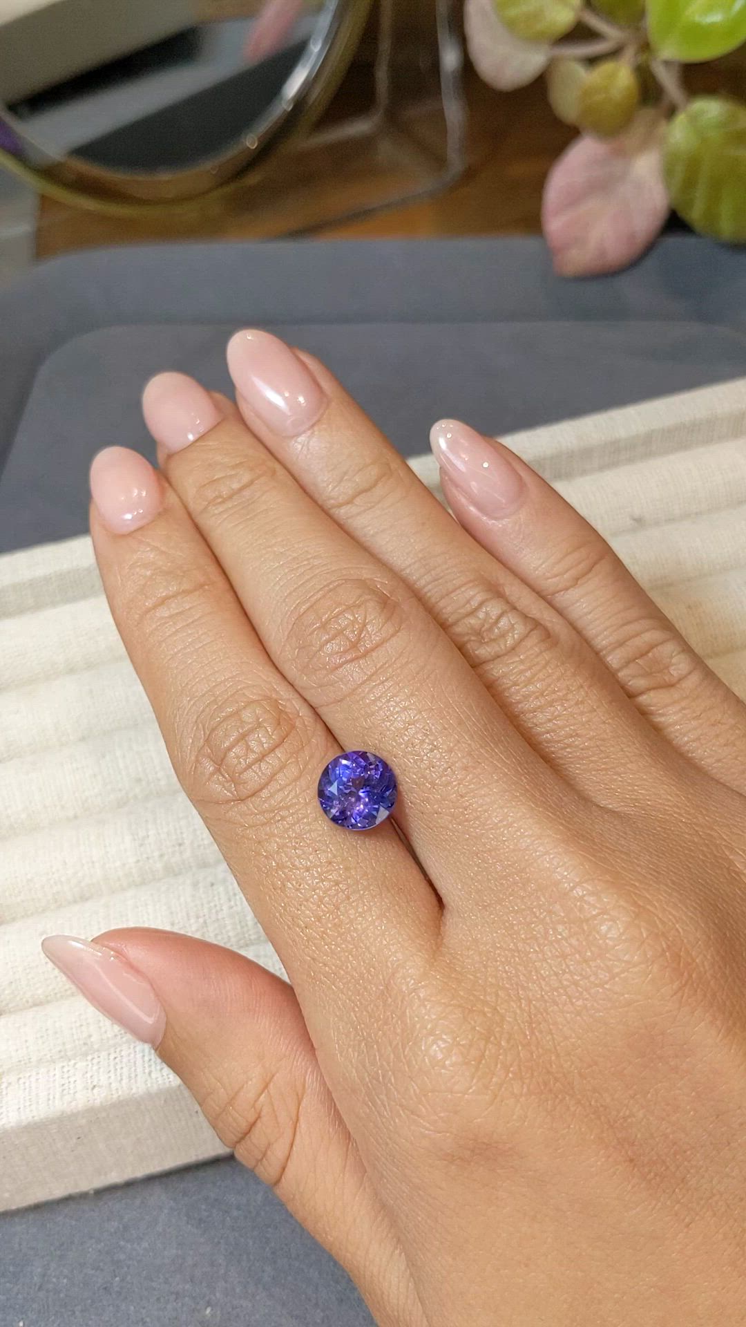 2.84 Ct. Violetish Blue Tanzanite from Tanzania Size Video