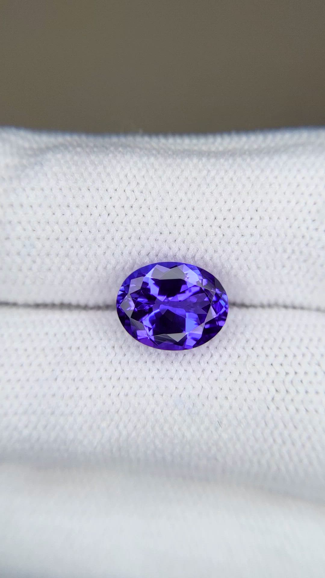 2.82 Ct. Violetish Blue Tanzanite from Tanzania Size Video
