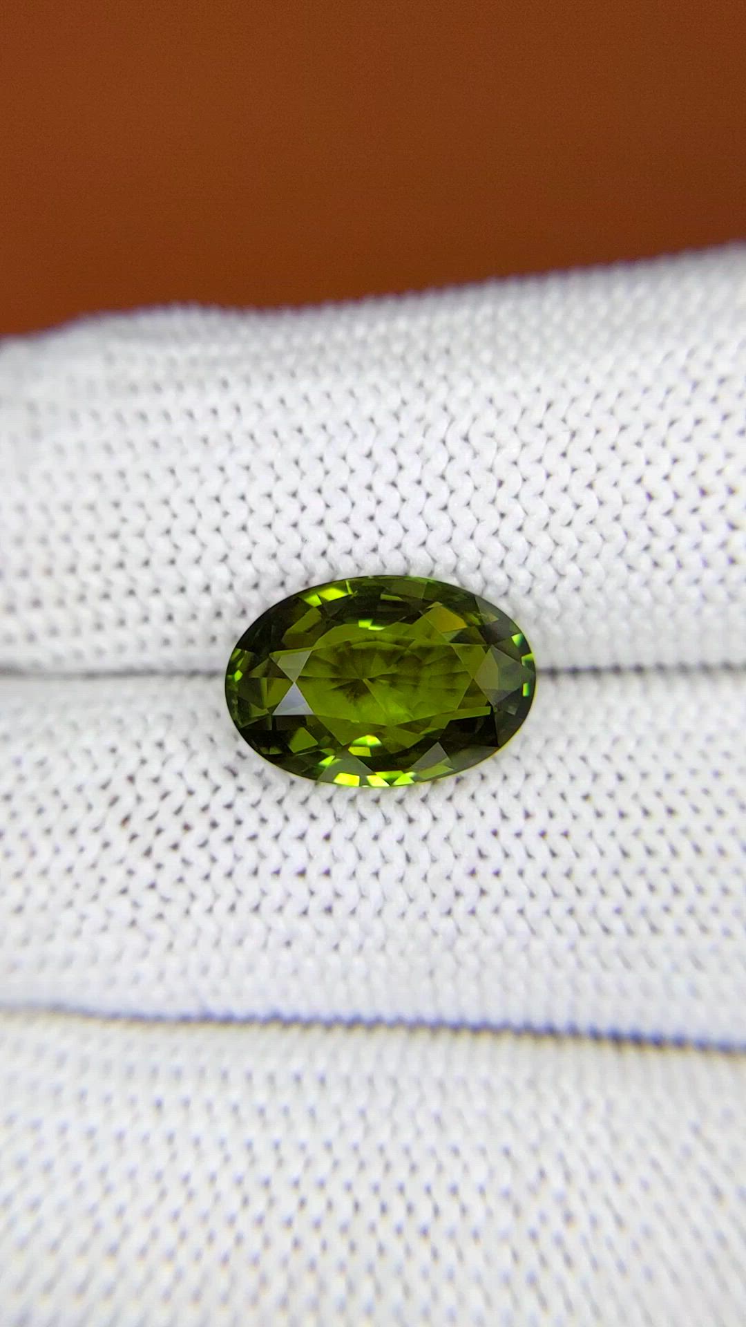 5.01 Ct. Yellowish Green Chrysoberyl from Ceylon (Sri Lanka) Size Video