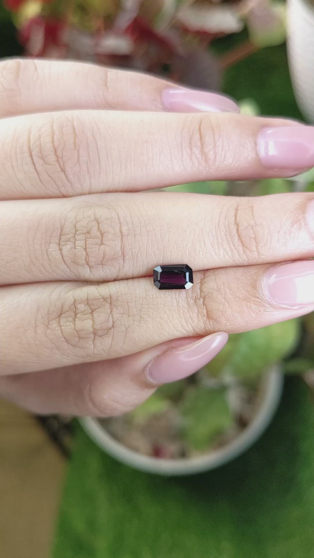 0.81 Ct. Pinkish Purple Spinel from Ceylon (Sri Lanka) Size Video