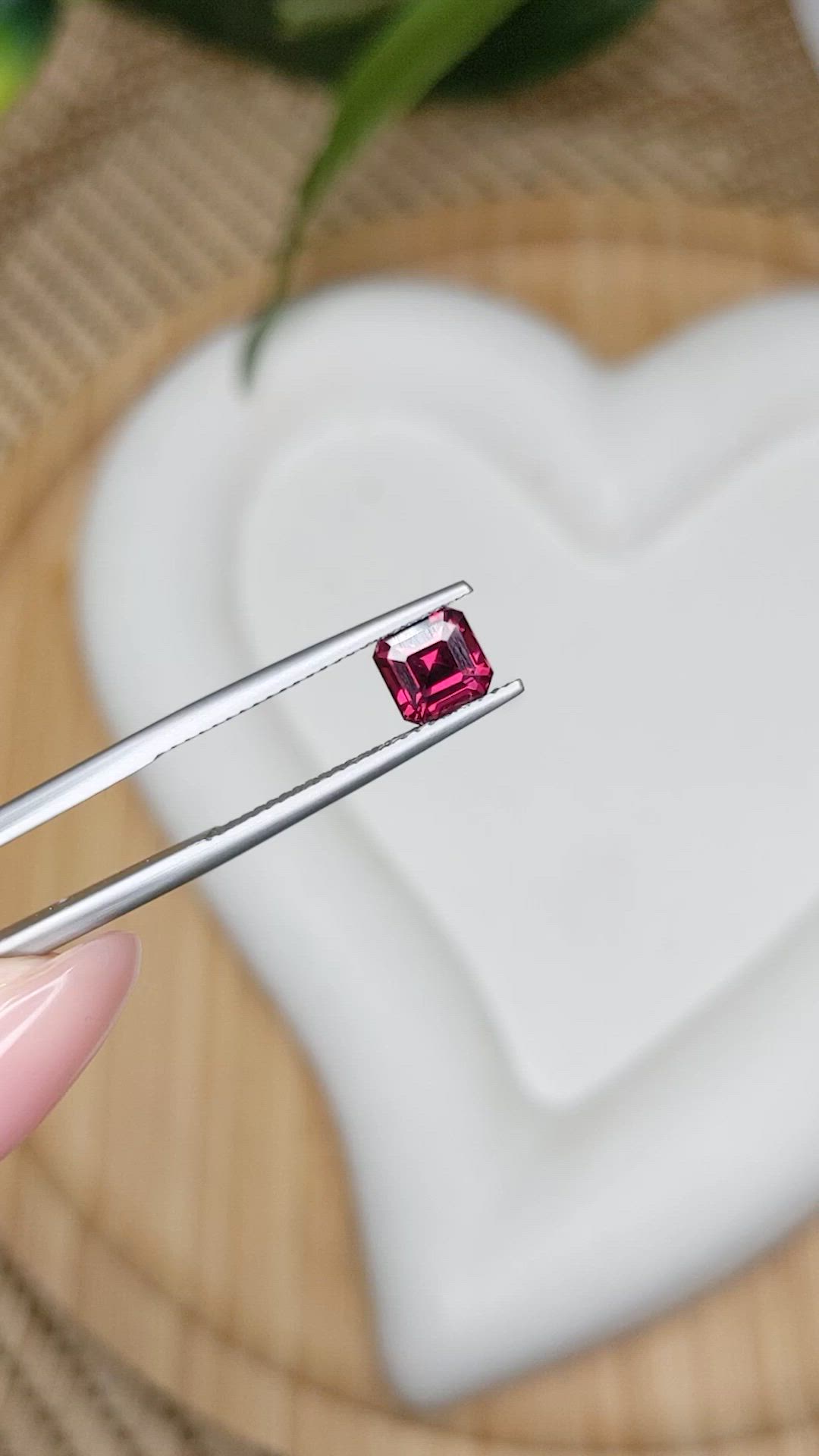 1.26 Ct. Pinkish Purple Rhodolite Garnet from Ceylon (Sri Lanka) Size Video