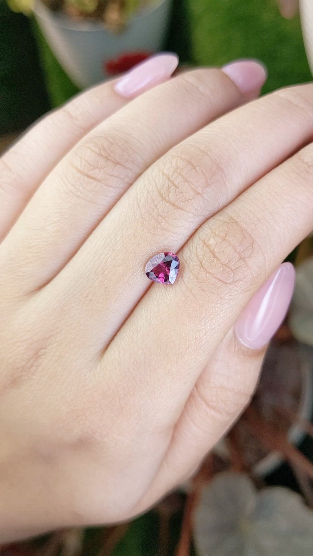 1.07 Ct. Purplish Pink Rhodolite Garnet from Ceylon (Sri Lanka) Size Video