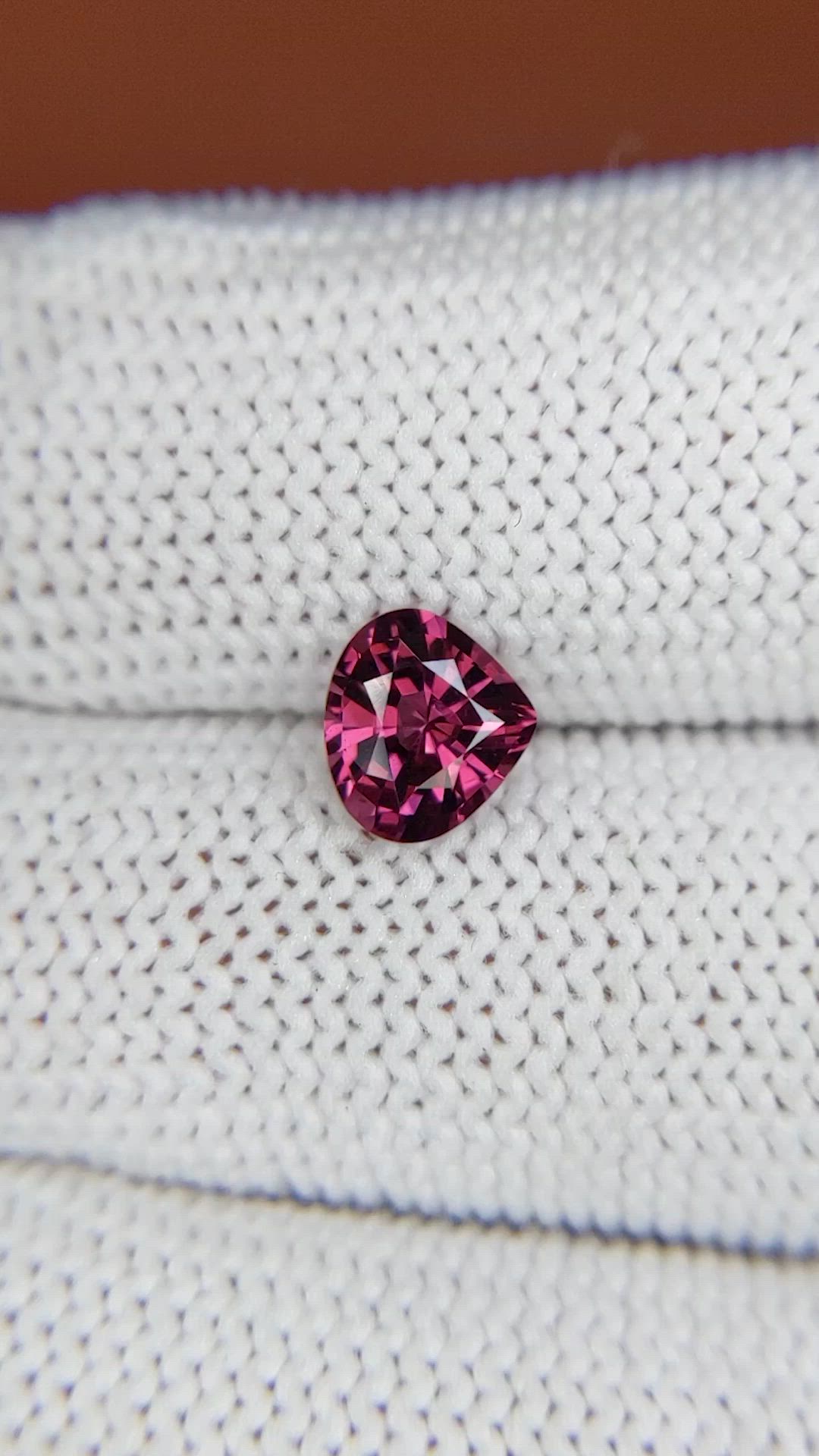 1.07 Ct. Purplish Pink Rhodolite Garnet from Ceylon (Sri Lanka) Size Video