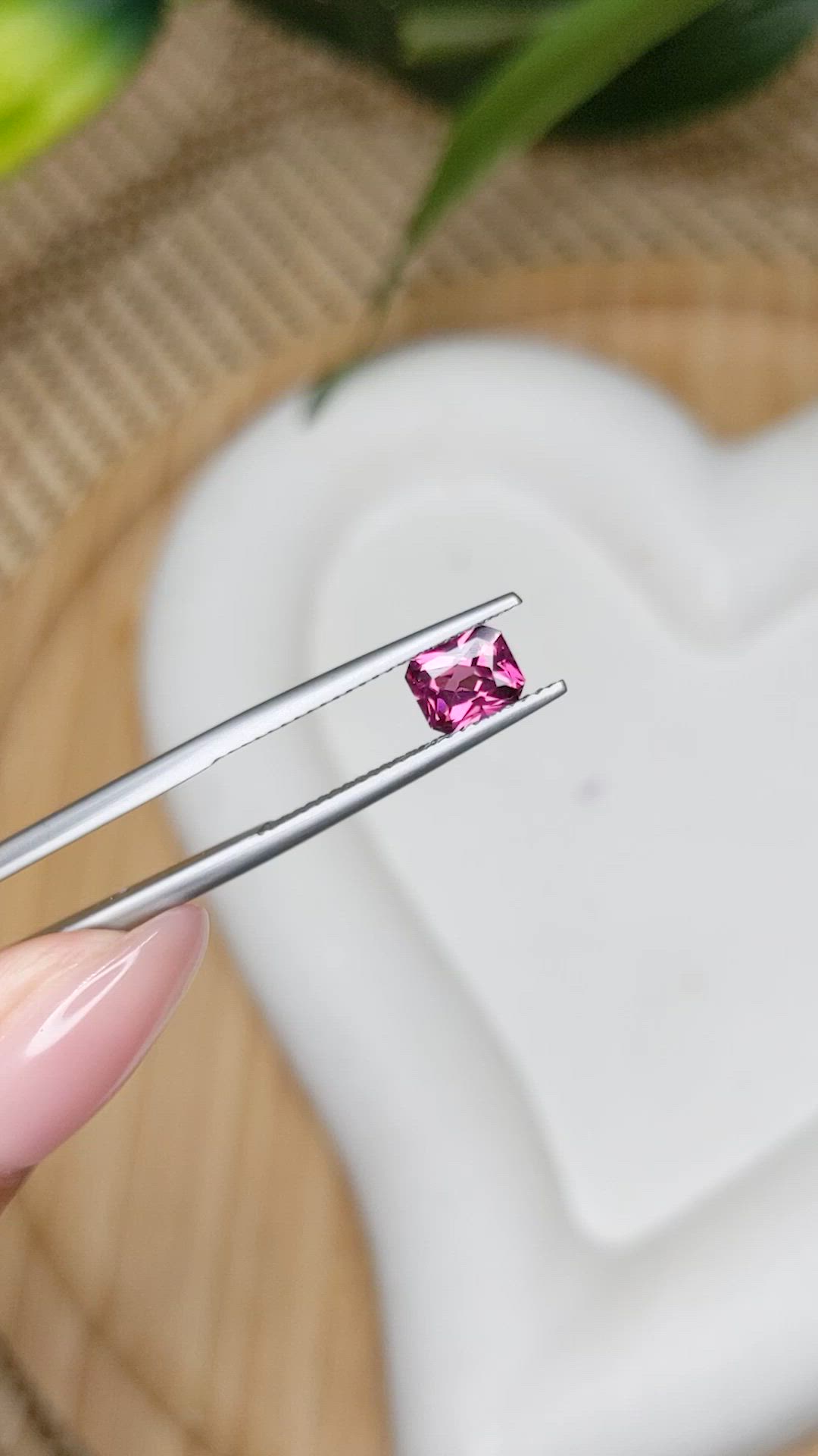 0.88 Ct. Purplish Pink Rhodolite Garnet from Ceylon (Sri Lanka) Size Video