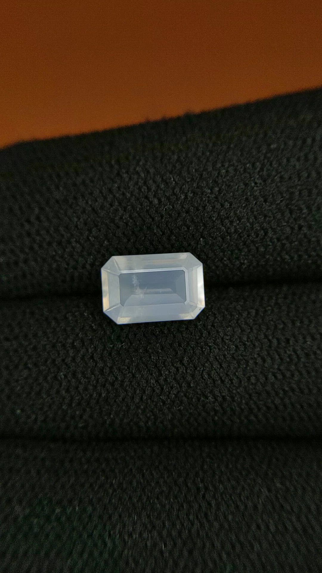 1.61 Ct. White Moonstone from Ceylon (Sri Lanka) Size Video