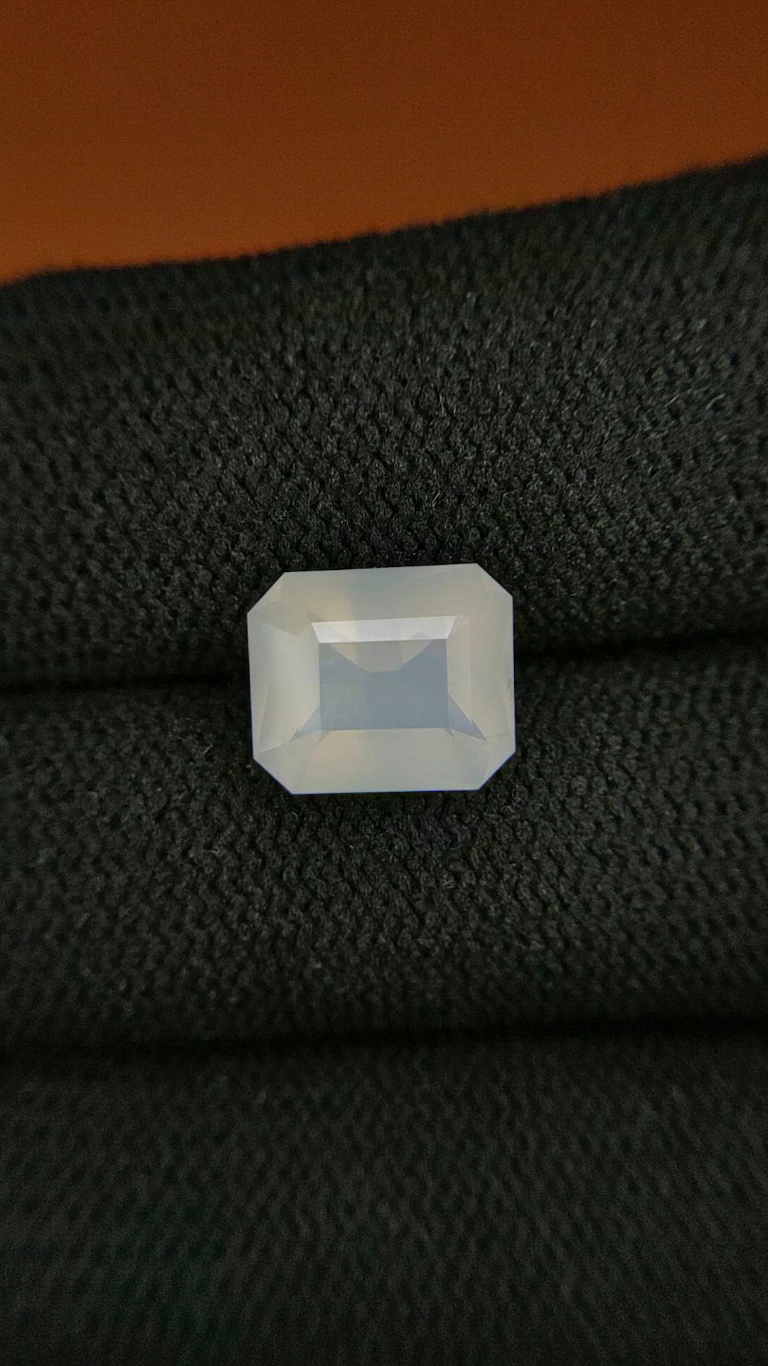 2.96 Ct. White Moonstone from Ceylon (Sri Lanka) Size Video