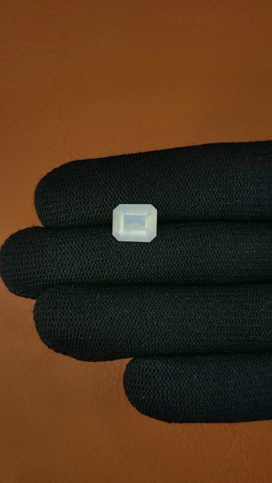 2.96 Ct. White Moonstone from Ceylon (Sri Lanka) Size Video