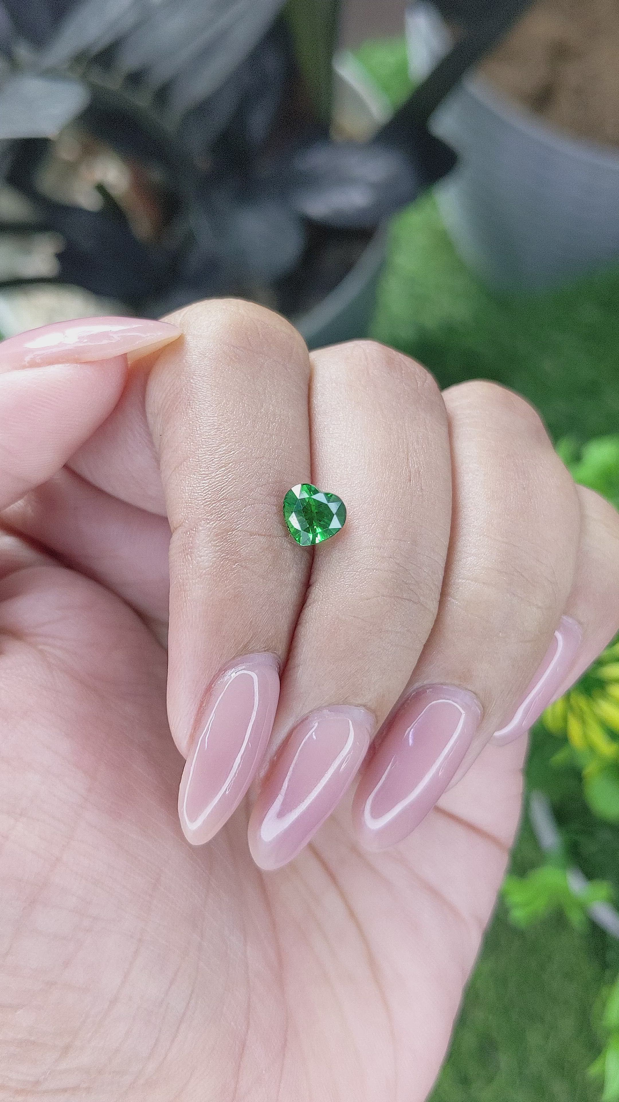 1.15 Ct. Tsavorite Garnet from Tanzania Size Video