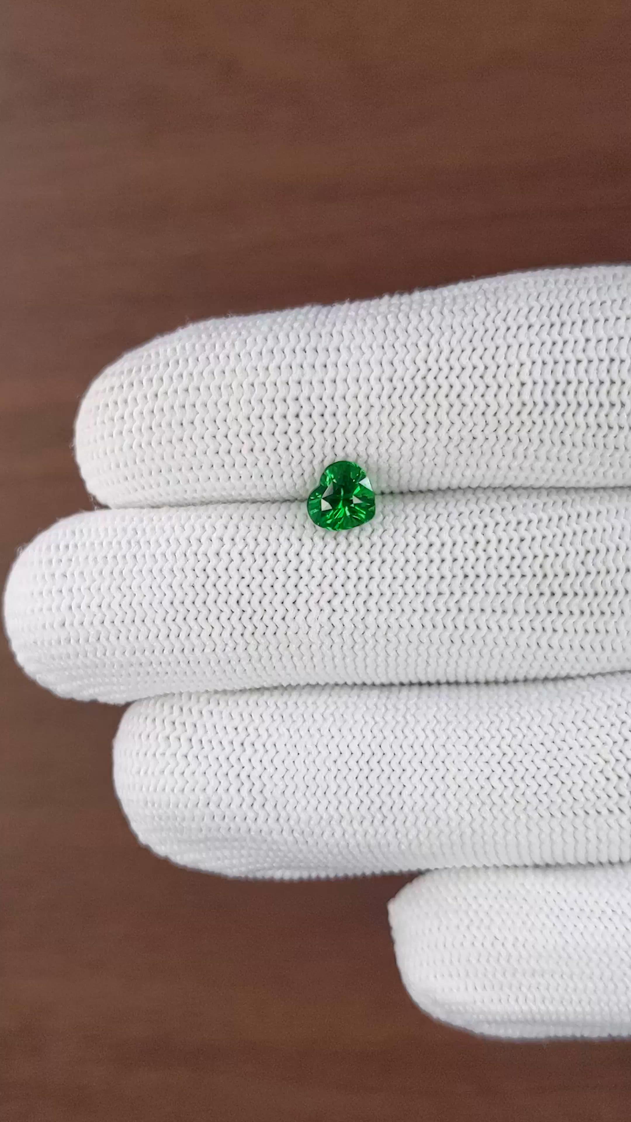 1.15 Ct. Tsavorite Garnet from Tanzania Size Video