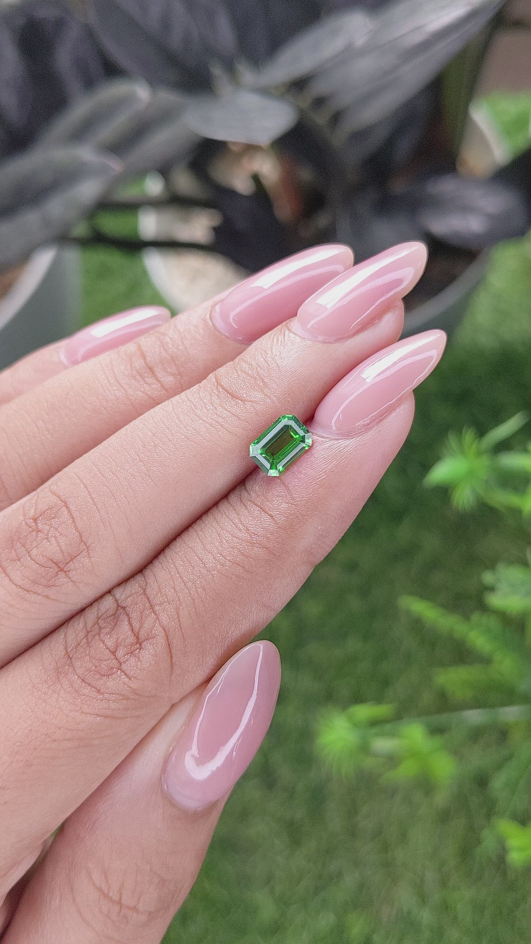 1.06 Ct. Tsavorite Garnet from Tanzania Size Video
