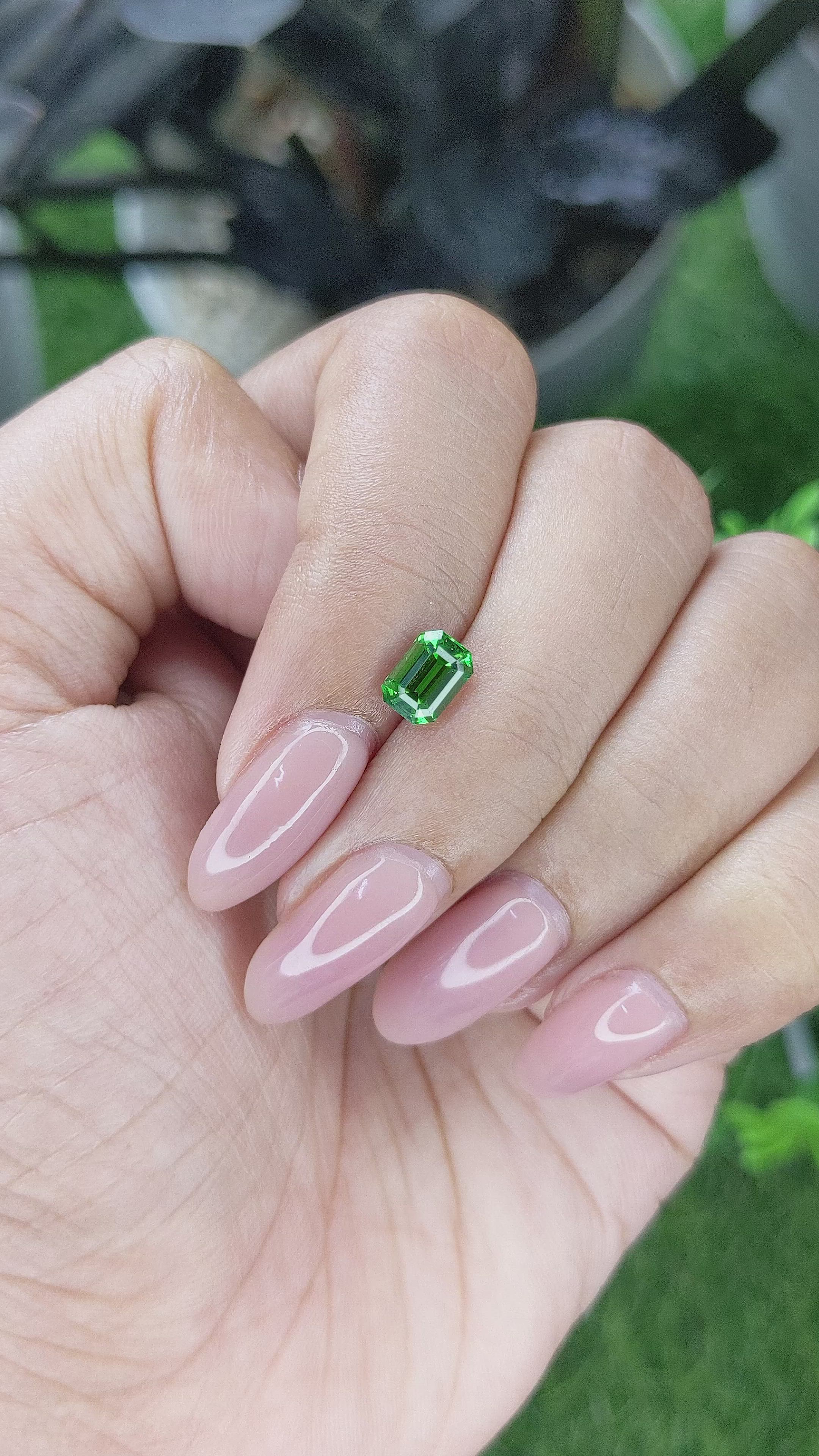 1.13 Ct. Tsavorite Garnet from Tanzania Size Video