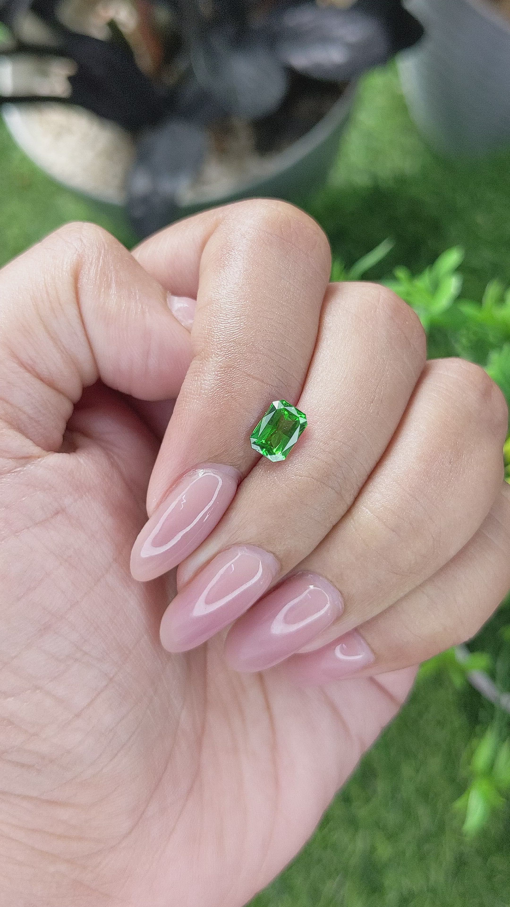 1.07 Ct. Tsavorite Garnet from Tanzania Size Video
