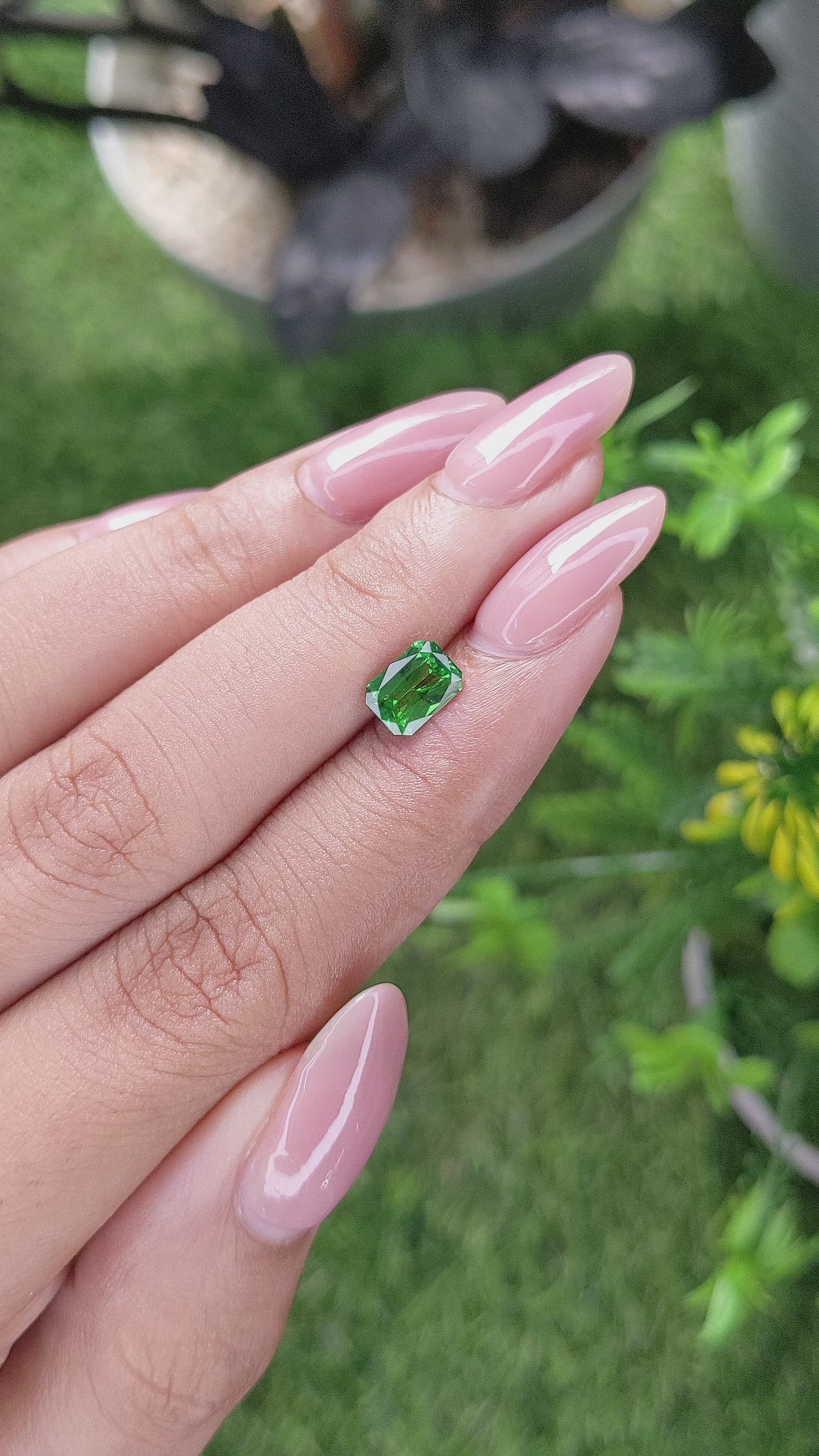 1.07 Ct. Tsavorite Garnet from Tanzania Size Video