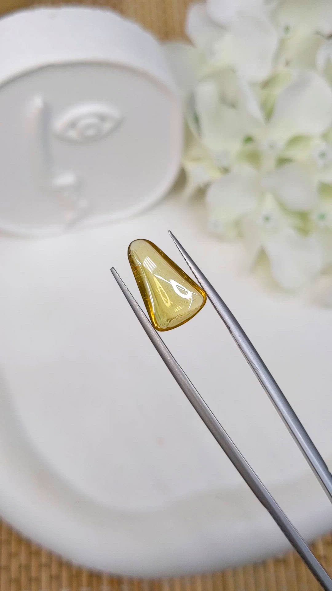 4.69 Ct. Yellow Cabochon Zircon from Ceylon (Sri Lanka) Size Video