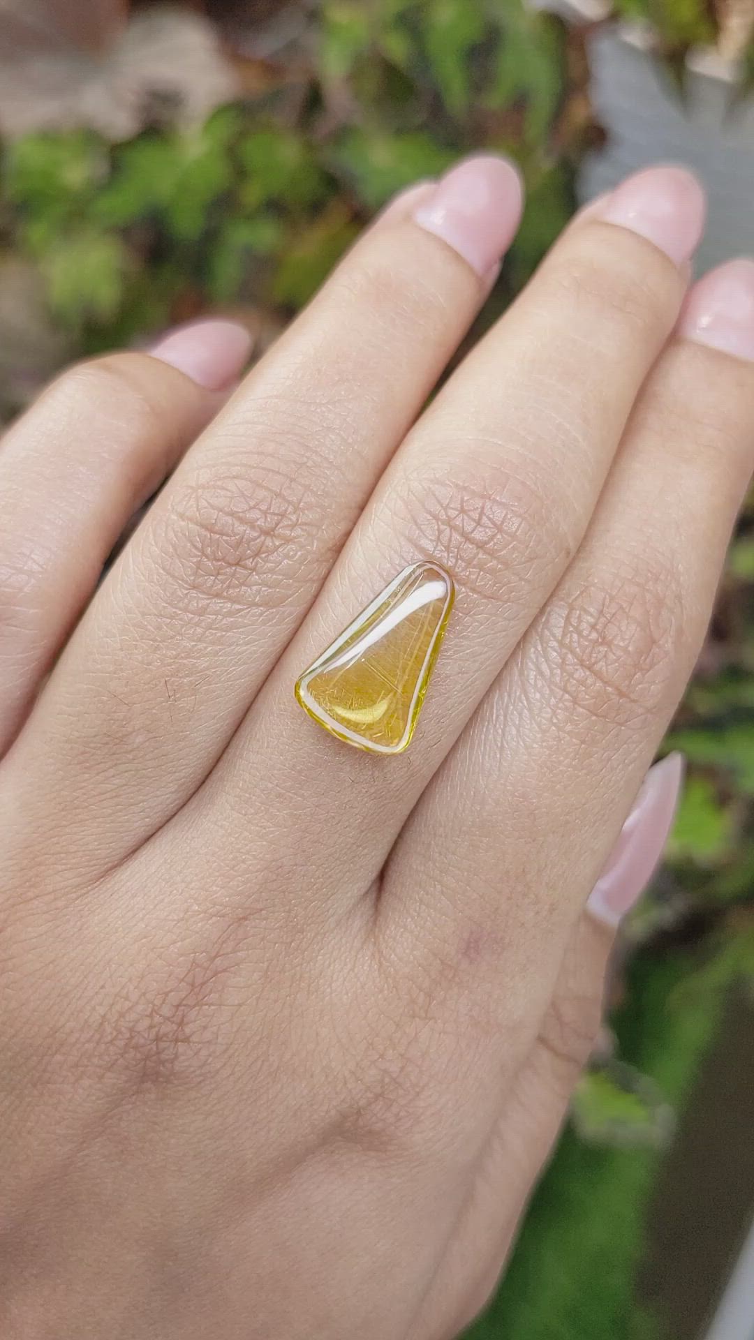 4.69 Ct. Yellow Cabochon Zircon from Ceylon (Sri Lanka) Size Video