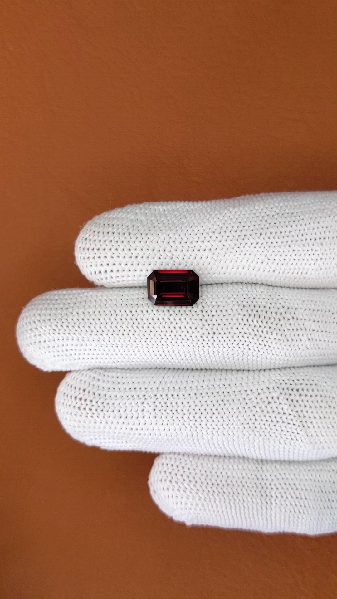 2.56 Ct. Red Garnet from Ceylon (Sri Lanka) Size Video