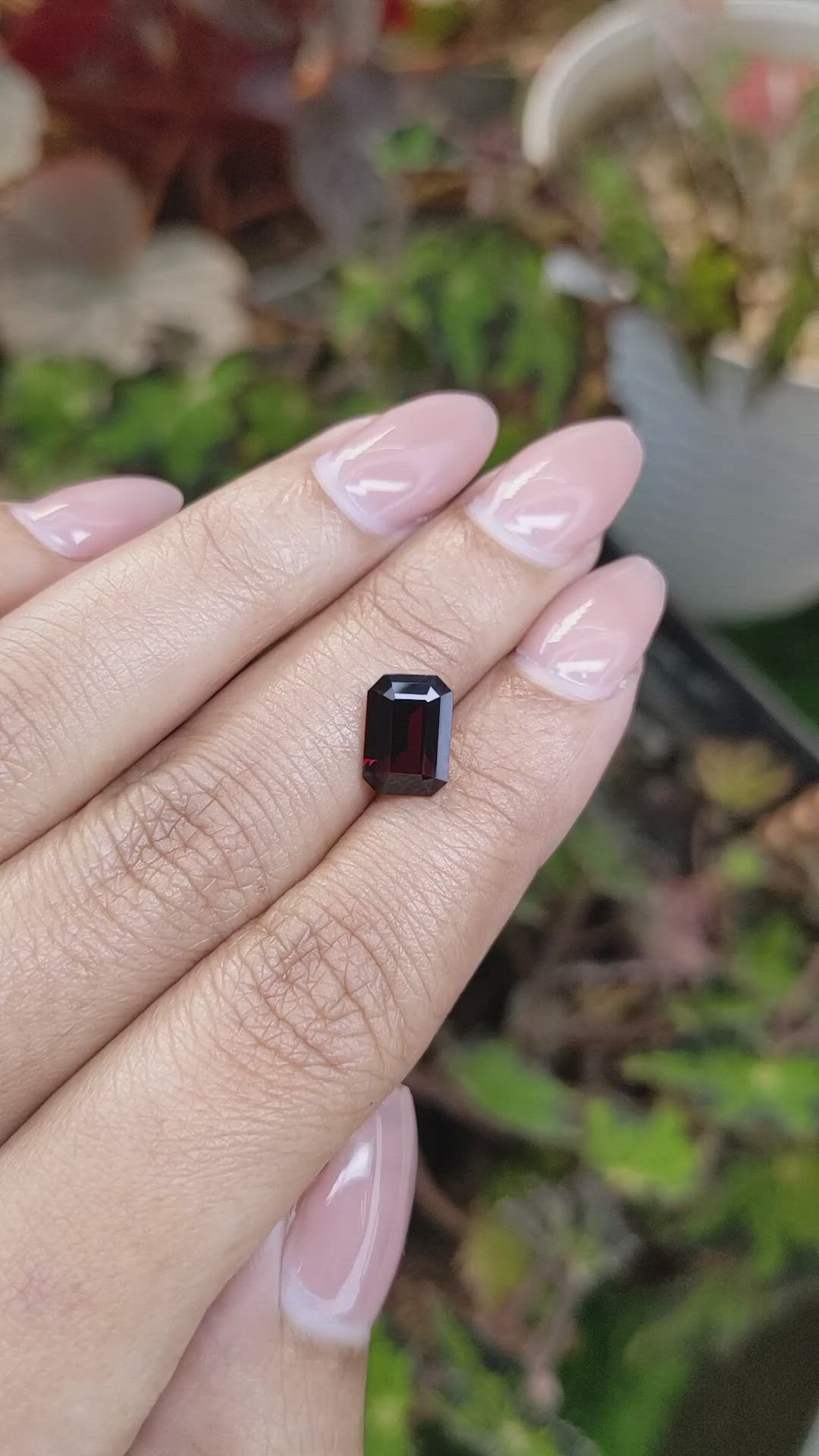 2.56 Ct. Red Garnet from Ceylon (Sri Lanka) Size Video