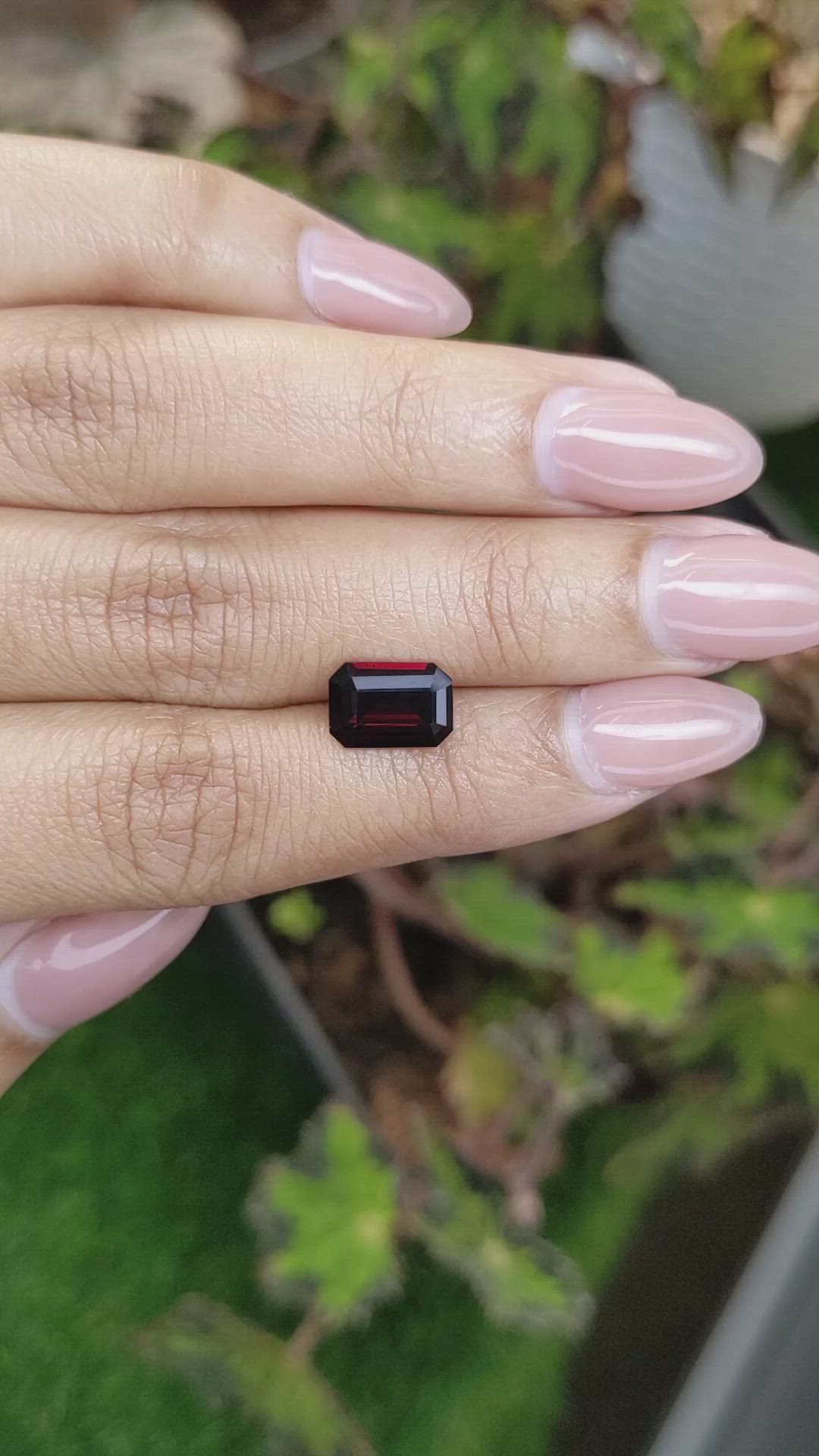2.56 Ct. Red Garnet from Ceylon (Sri Lanka) Size Video