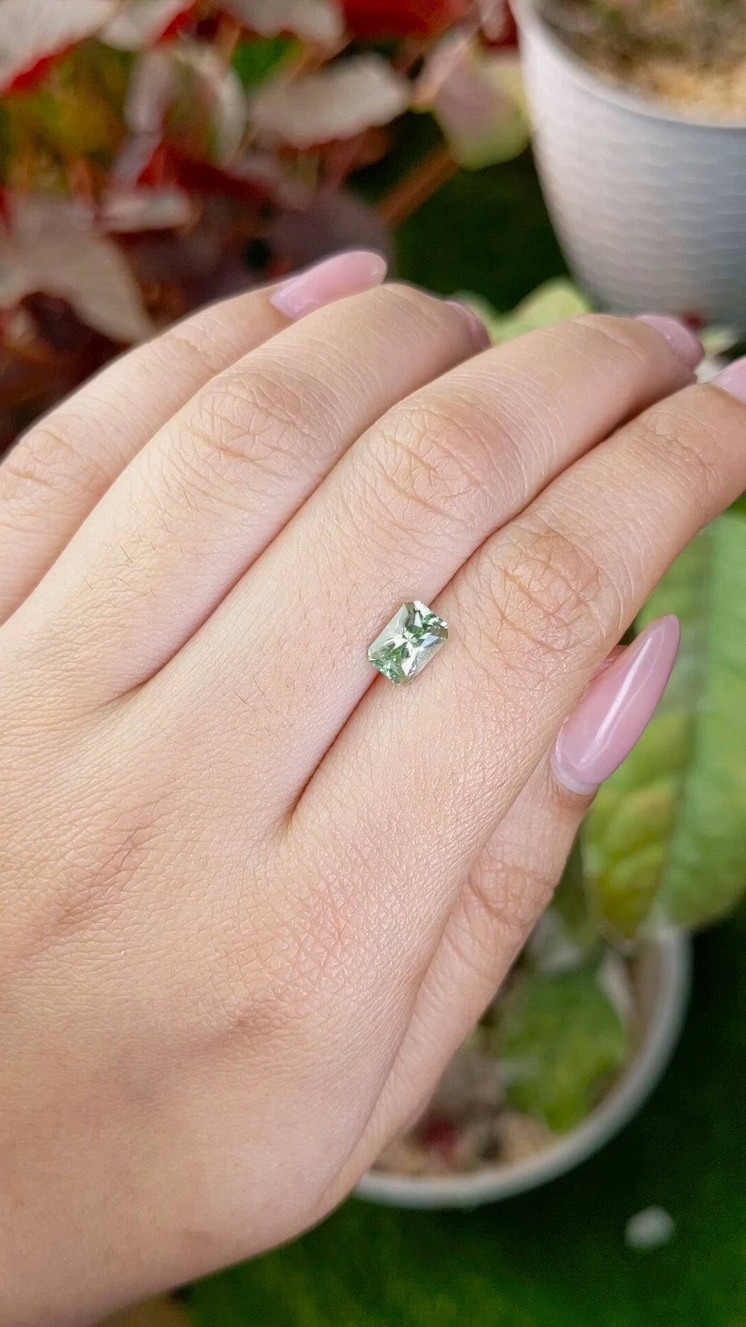 1.27 Ct. Tsavorite Garnet from Tanzania Size Video