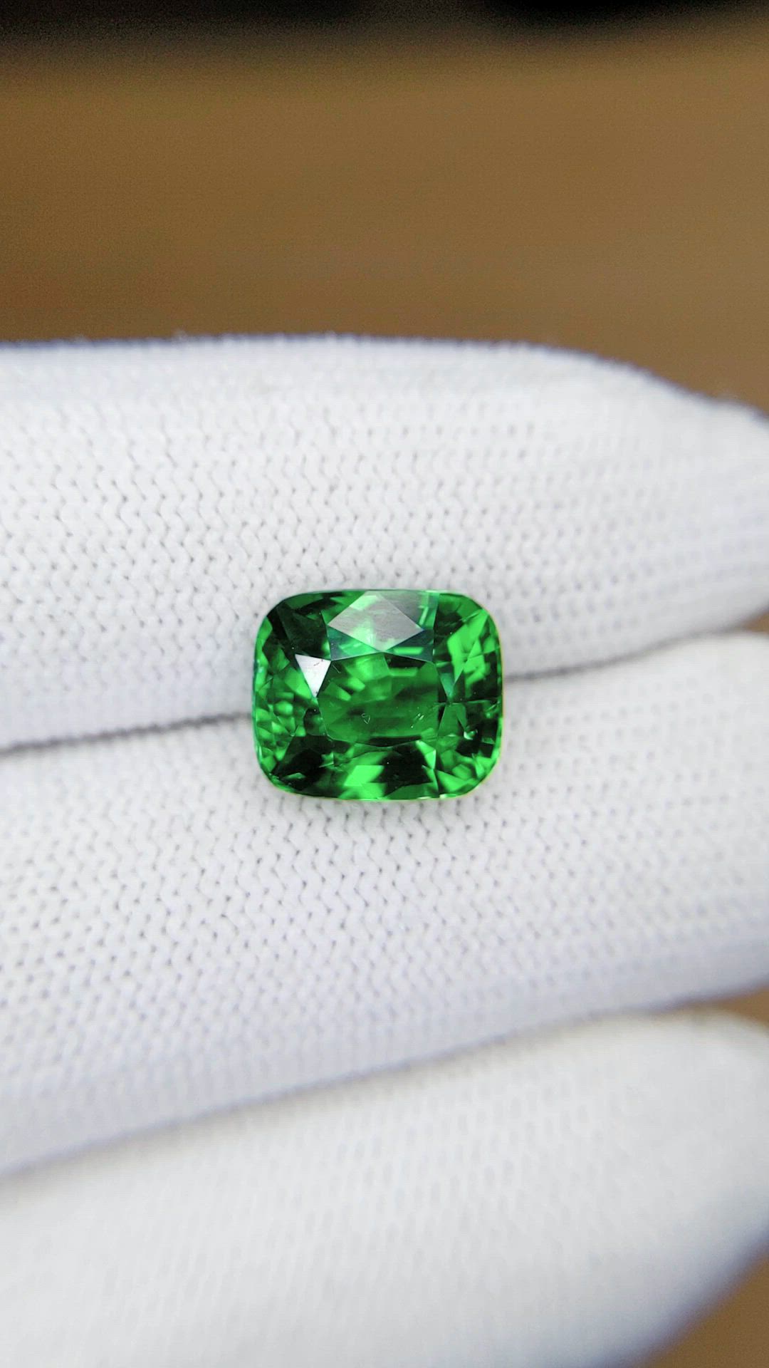 4.09 Ct. Tsavorite Garnet from Tanzania Size Video