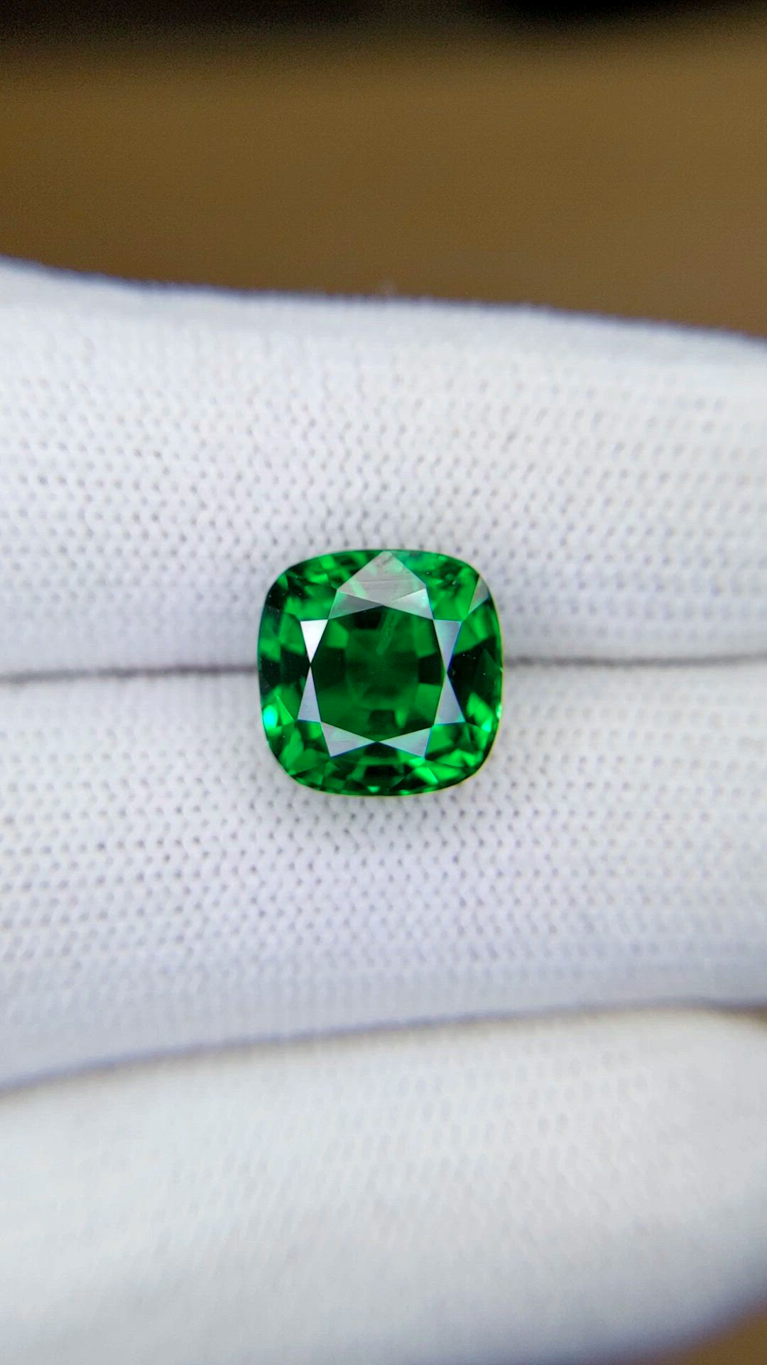 6.03 Ct. Tsavorite Garnet from Tanzania Size Video