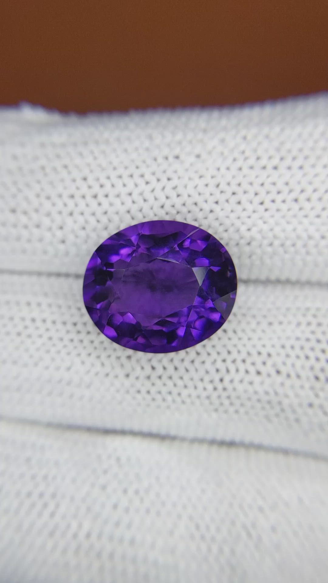8.73 Ct. Purple Amethyst from Ceylon (Sri Lanka) Size Video