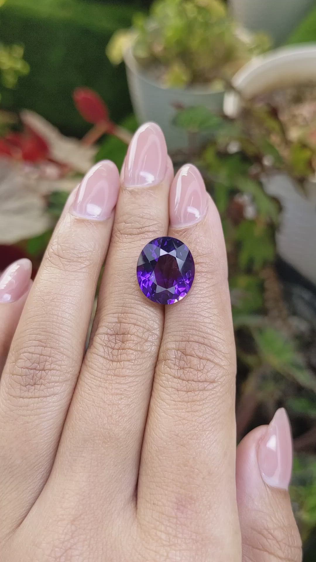 8.73 Ct. Purple Amethyst from Ceylon (Sri Lanka) Size Video