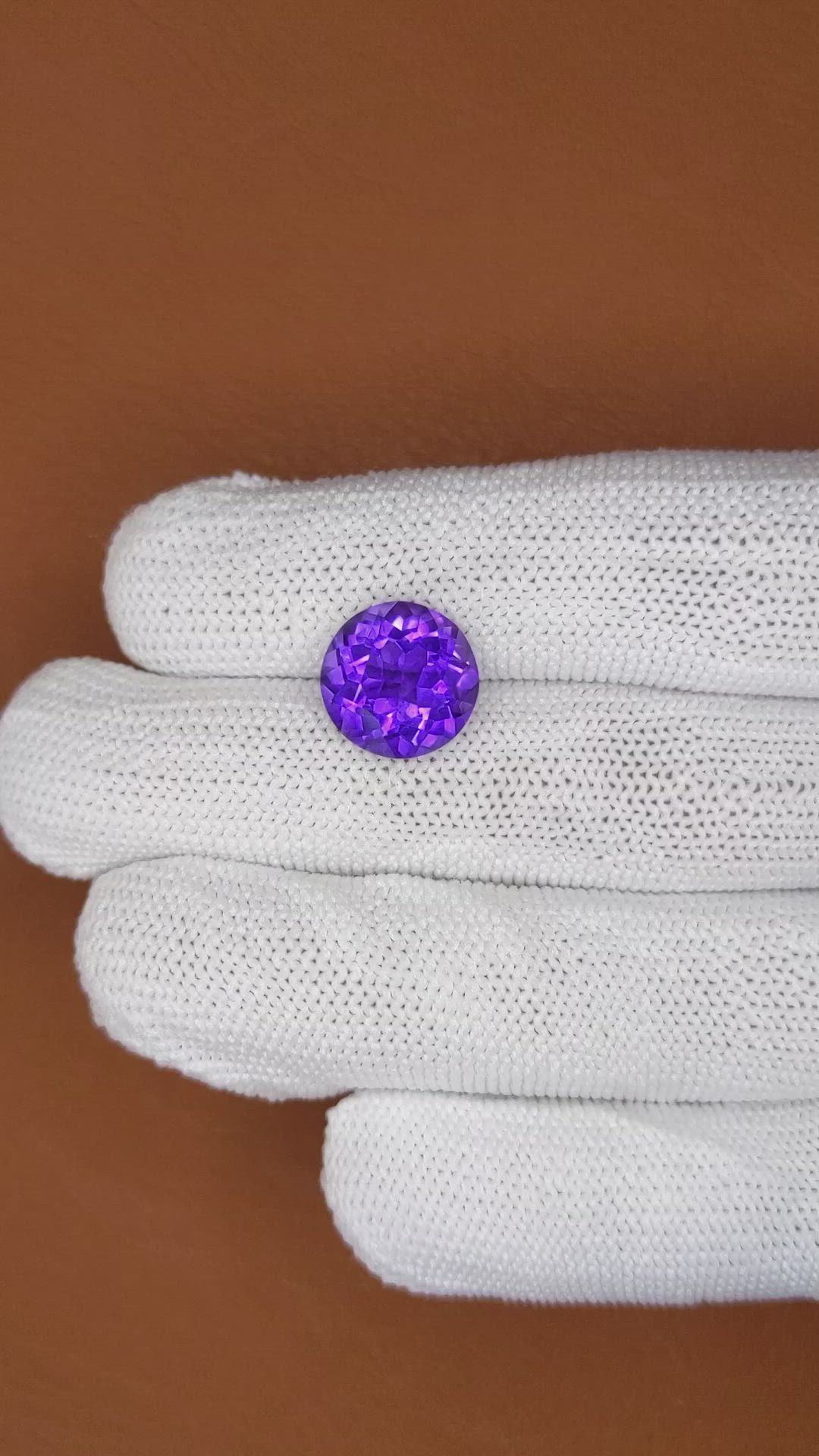 5.93 Ct. Purple Amethyst from Ceylon (Sri Lanka) Size Video