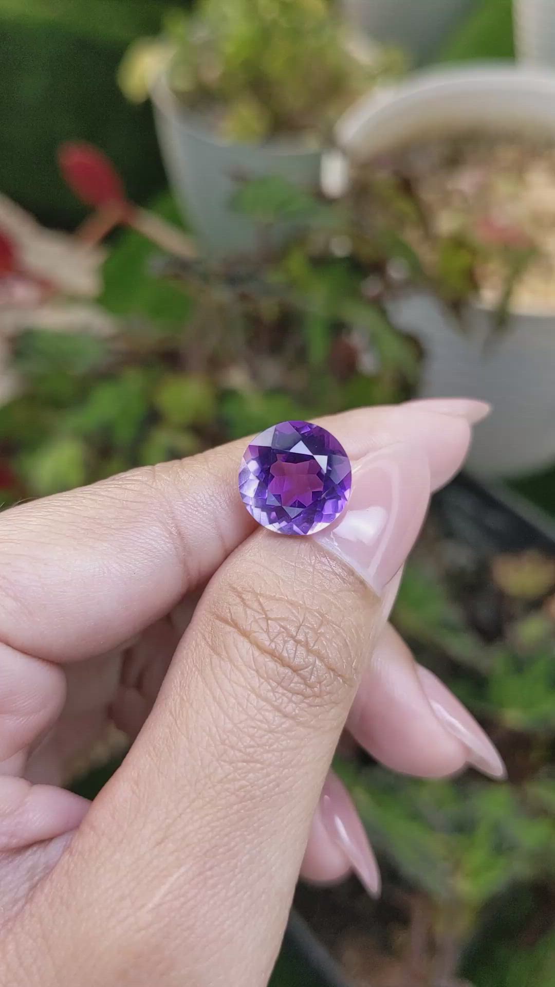 5.93 Ct. Purple Amethyst from Ceylon (Sri Lanka) Size Video