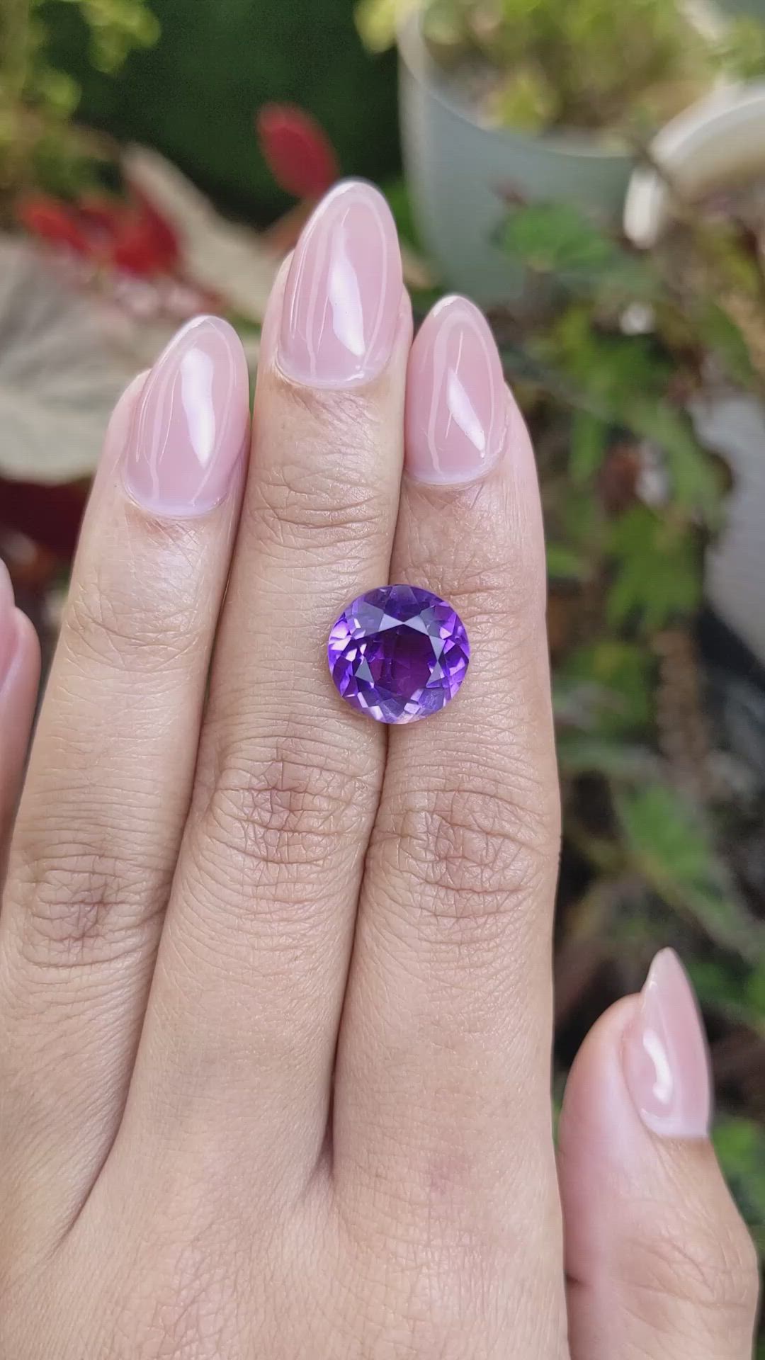 5.93 Ct. Purple Amethyst from Ceylon (Sri Lanka) Size Video