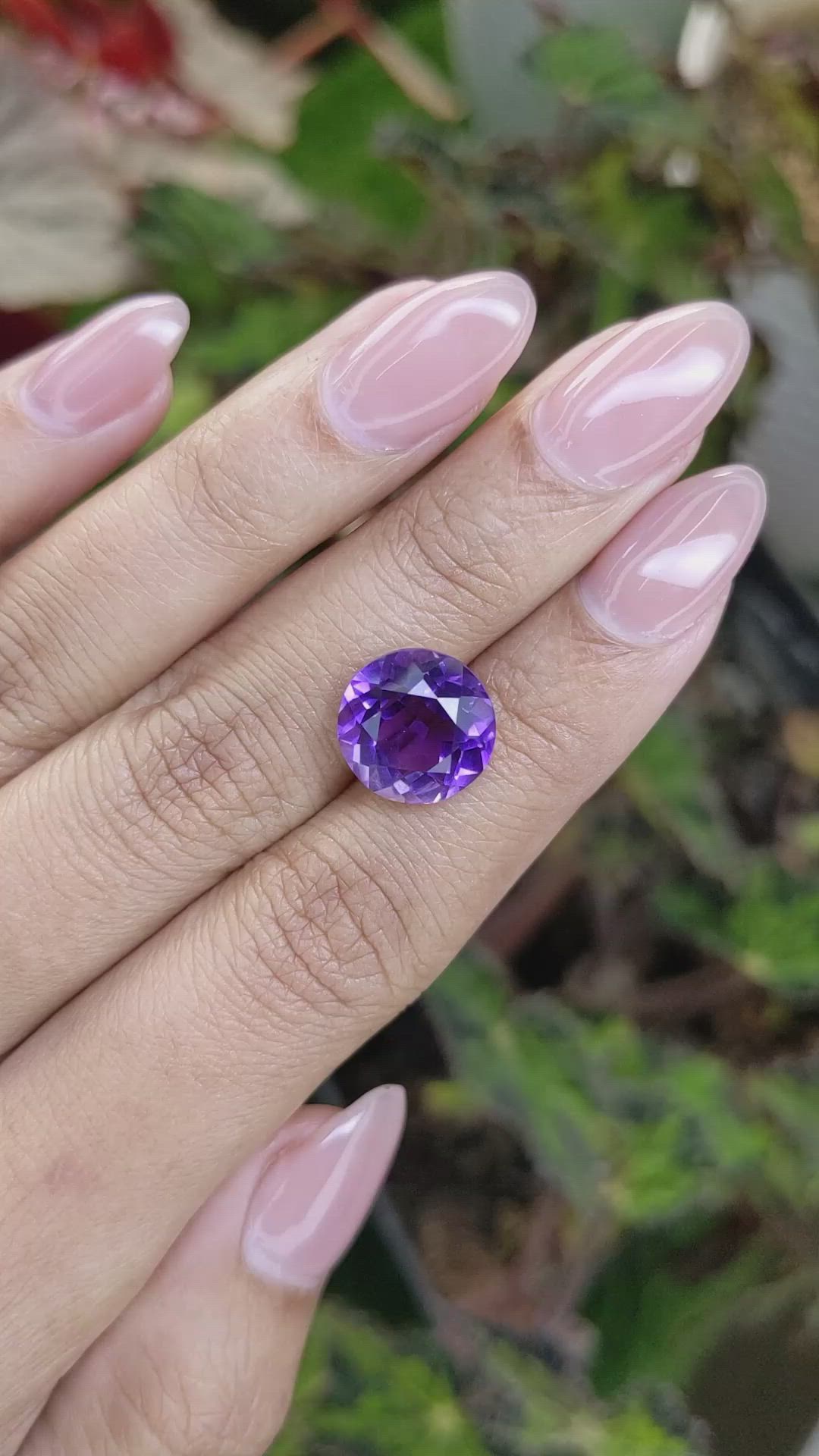 5.93 Ct. Purple Amethyst from Ceylon (Sri Lanka) Size Video