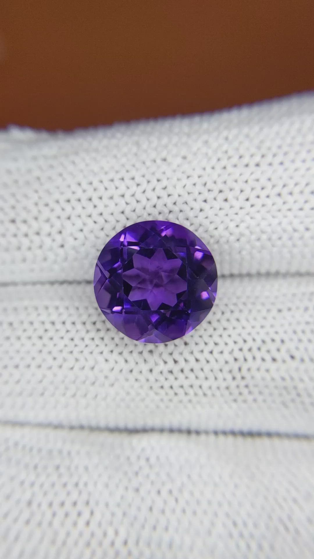 6.05 Ct. Purple Amethyst from Ceylon (Sri Lanka) Size Video