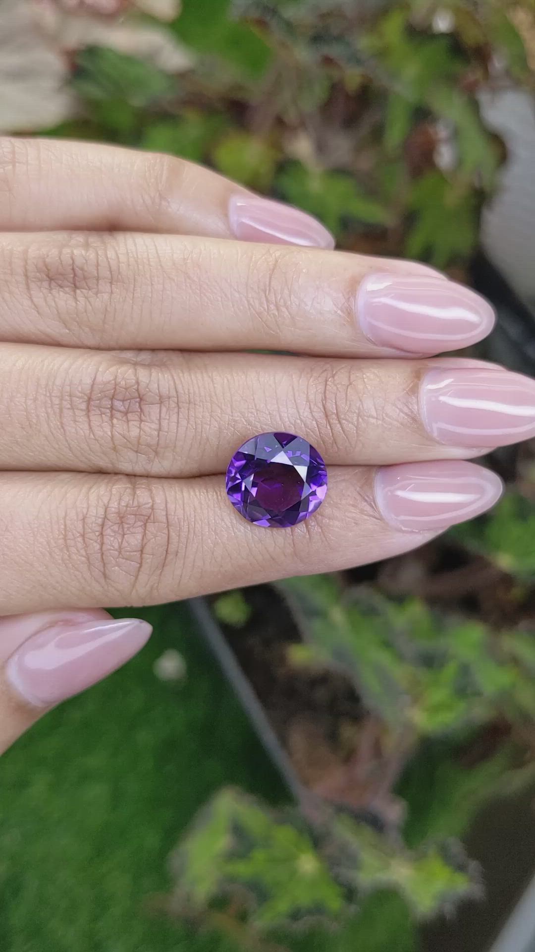 6.23 Ct. Purple Amethyst from Ceylon (Sri Lanka) Size Video