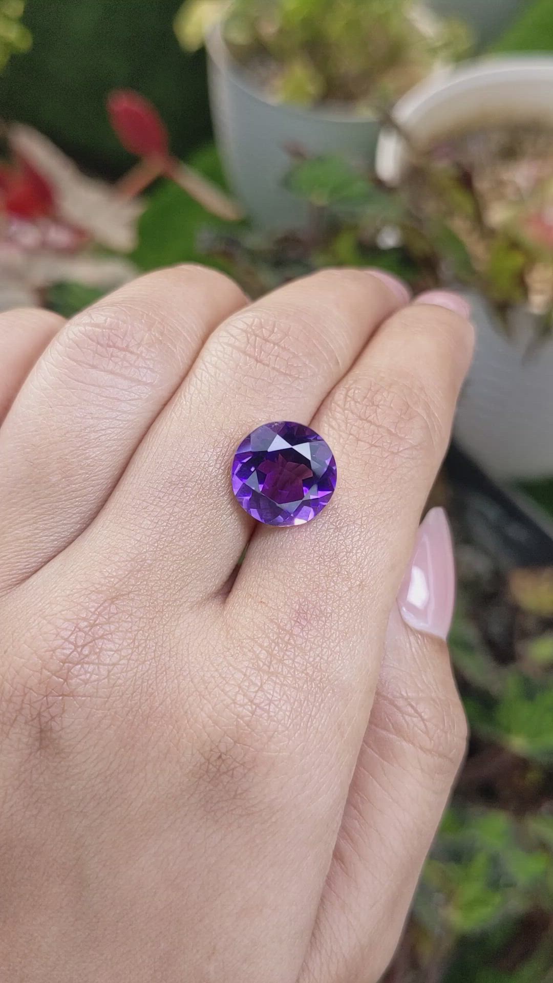 6.17 Ct. Purple Amethyst from Ceylon (Sri Lanka) Size Video
