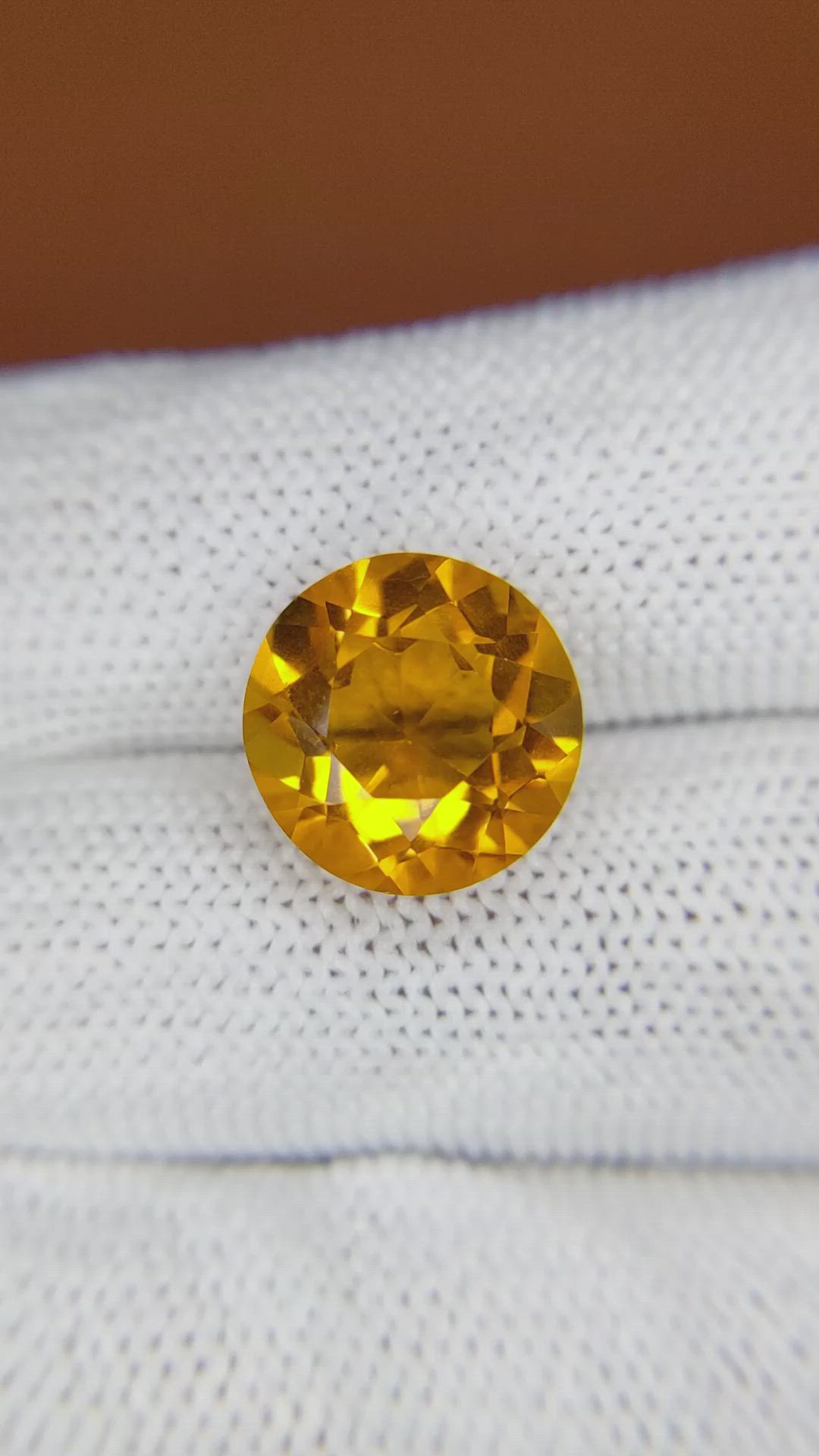 6.60 Ct. Yellowish Orange Citrine from Ceylon (Sri Lanka) Size Video