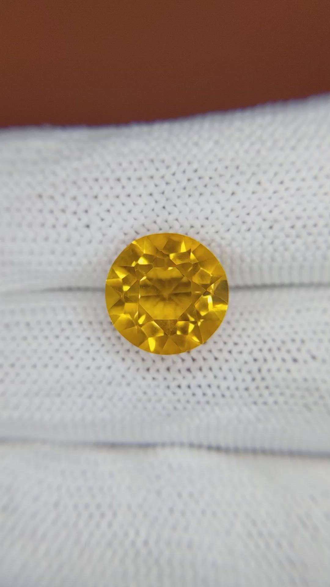 5.48 Ct. Yellow Citrine from Ceylon (Sri Lanka) Size Video