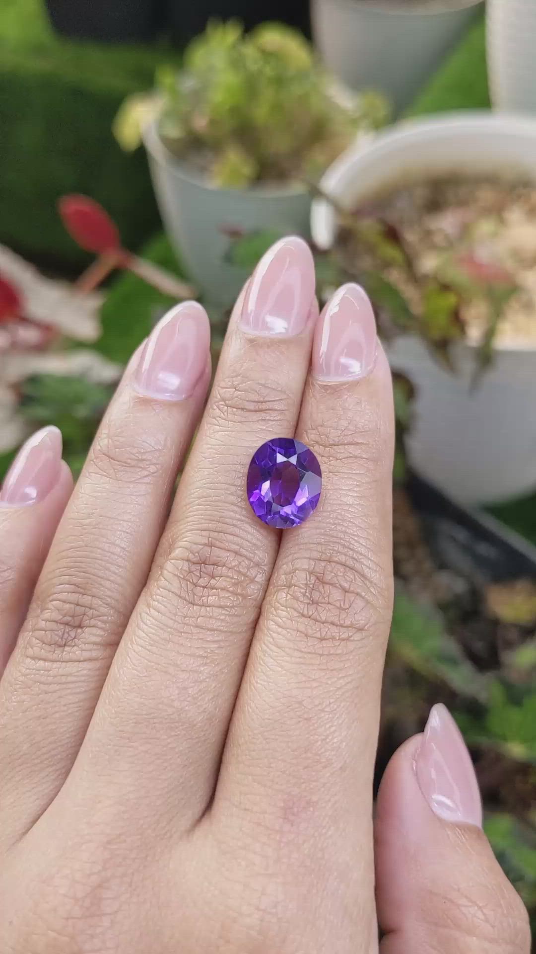 5.27 Ct. Purple Amethyst from Ceylon (Sri Lanka) Size Video