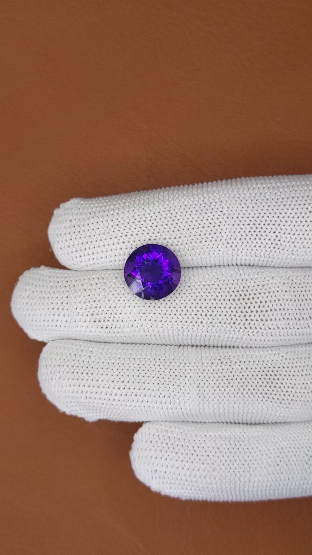 5.56 Ct. Purple Amethyst from Ceylon (Sri Lanka) Size Video