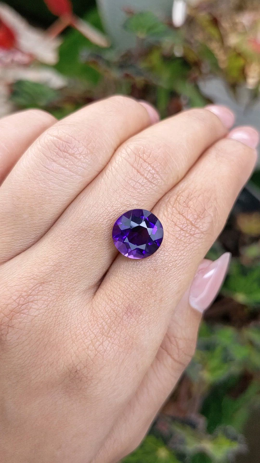 5.56 Ct. Purple Amethyst from Ceylon (Sri Lanka) Size Video
