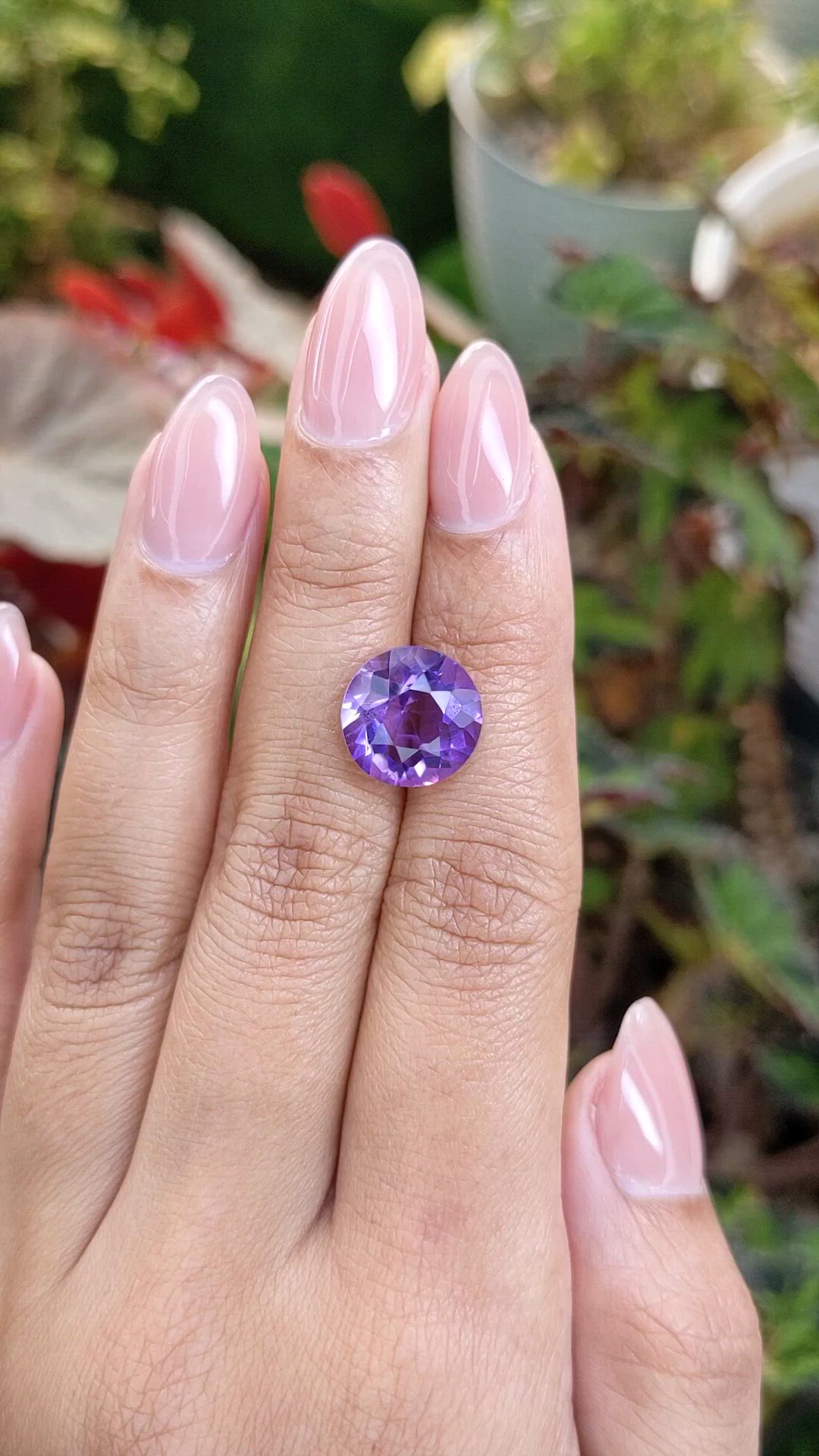 5.82 Ct. Purple Amethyst from Ceylon (Sri Lanka) Size Video