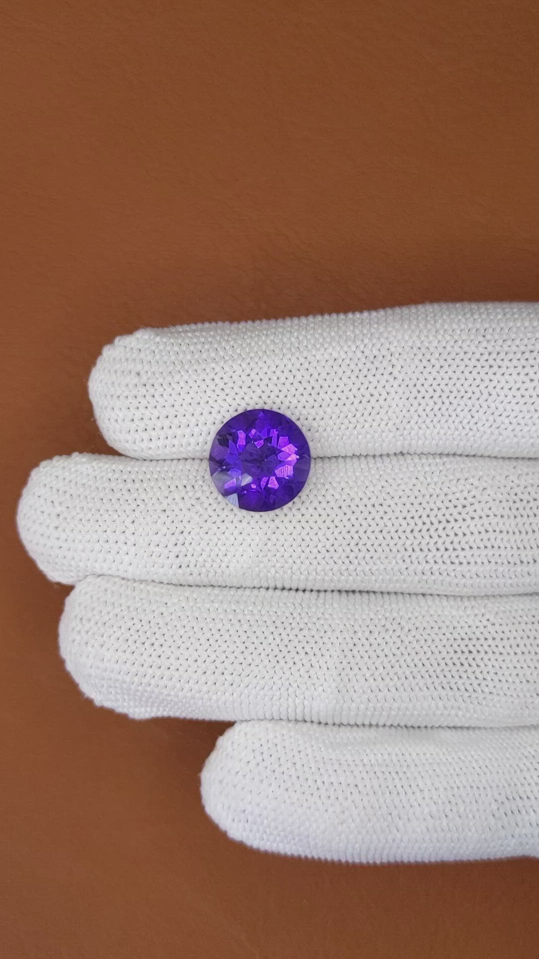 5.46 Ct. Purple Amethyst from Ceylon (Sri Lanka) Size Video