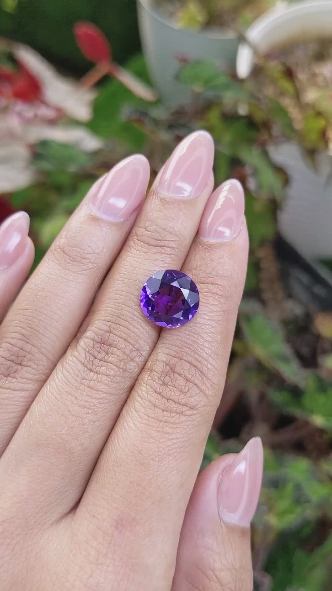 5.49 Ct. Purple Amethyst from Ceylon (Sri Lanka) Size Video