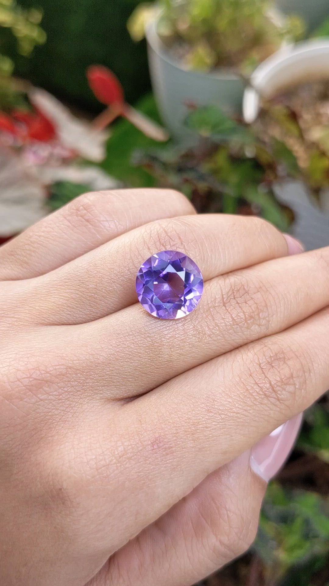 7.81 Ct. Purple Amethyst from Ceylon (Sri Lanka) Size Video