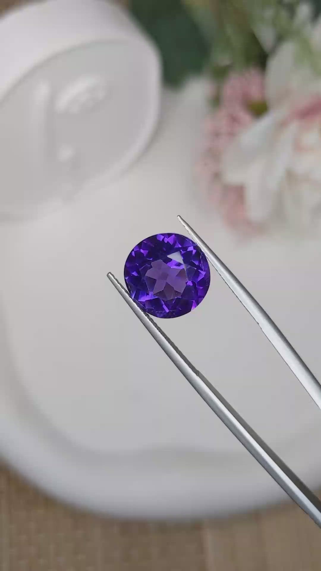 6.62 Ct. Purple Amethyst from Ceylon (Sri Lanka) Size Video