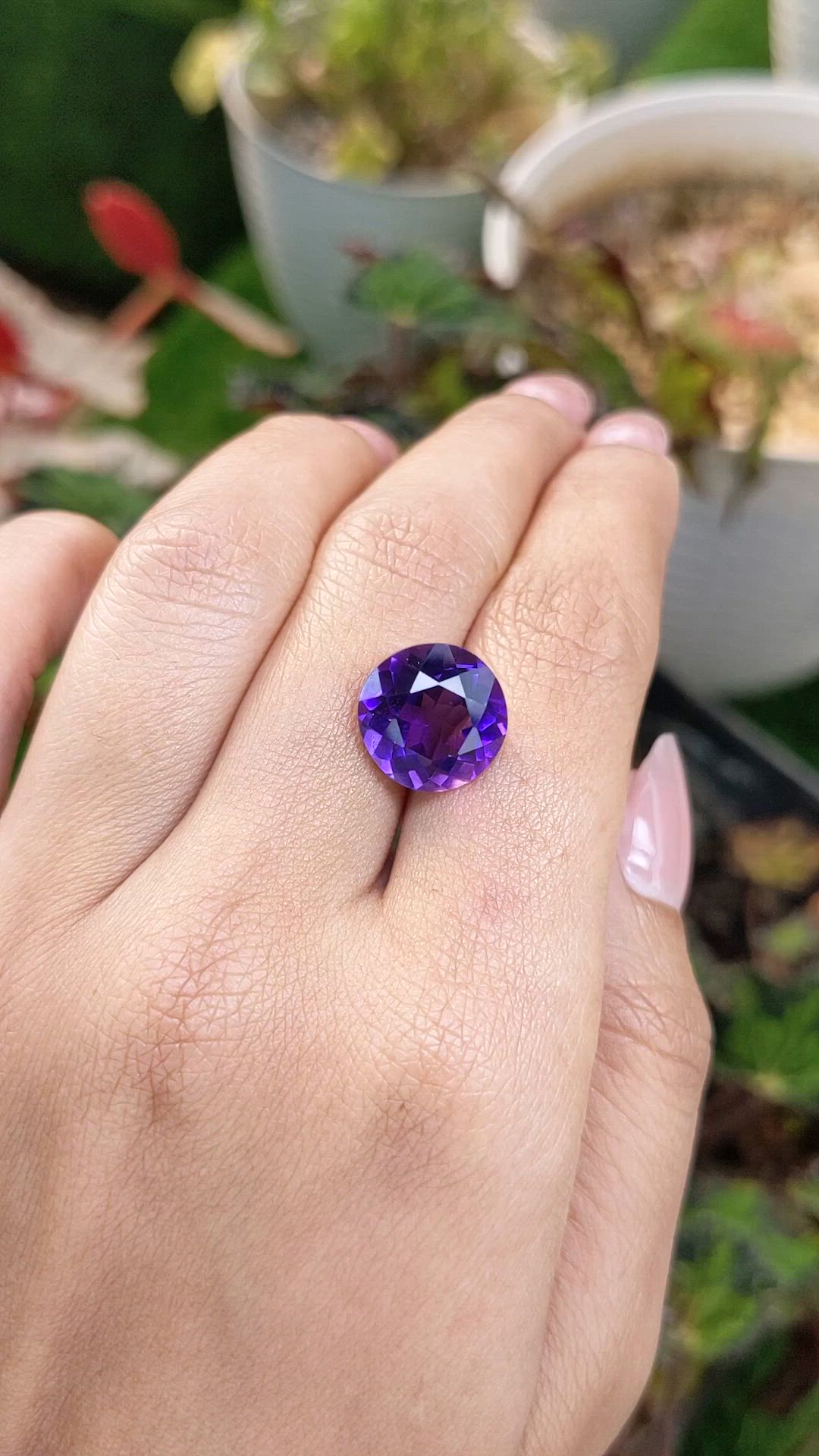 6.62 Ct. Purple Amethyst from Ceylon (Sri Lanka) Size Video